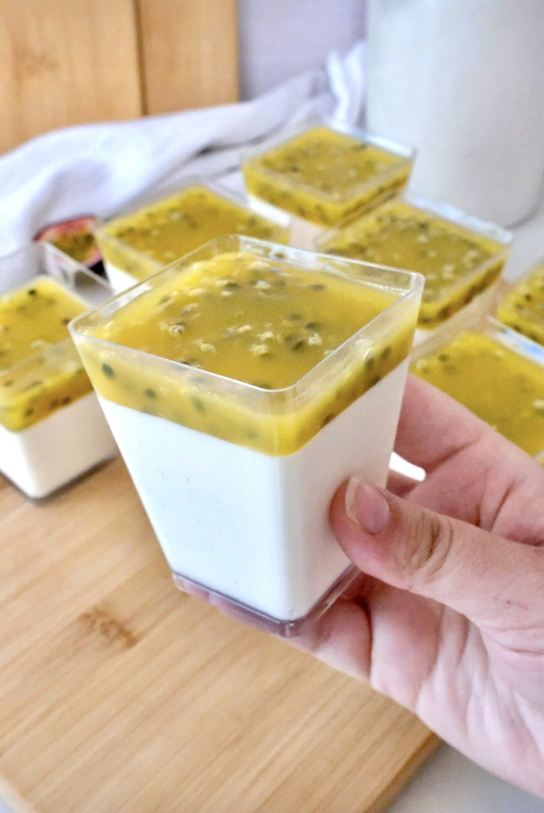 Panna Cotta exotique : la douceur crmeuse aux saveurs de fruits de la  passion
