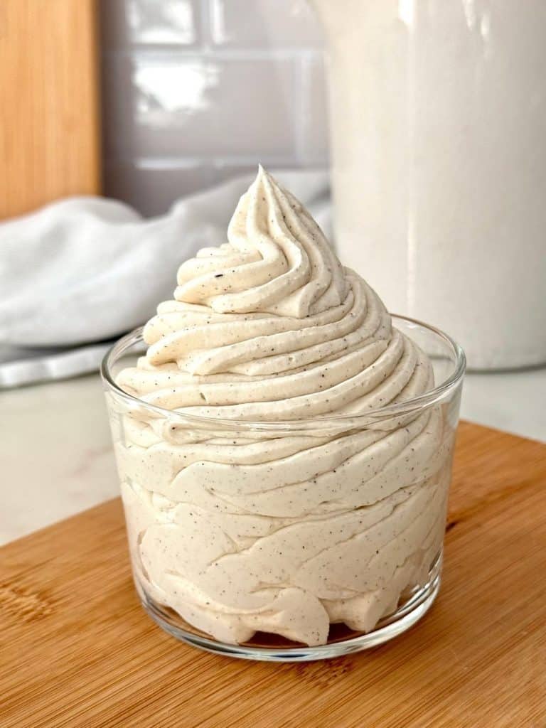 Ganache montée cannelle : la recette facile au chocolat blanc